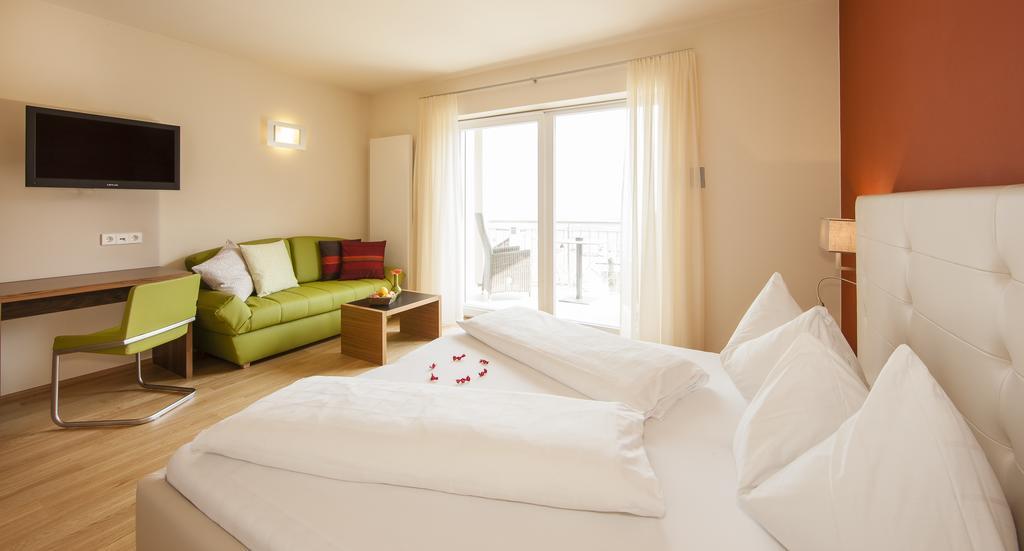 Hotel Residence Pernhof Термено Экстерьер фото