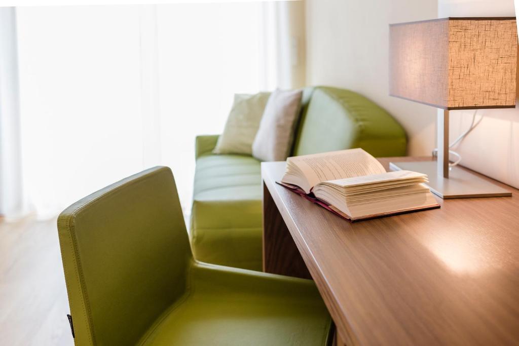 Hotel Residence Pernhof Термено Экстерьер фото