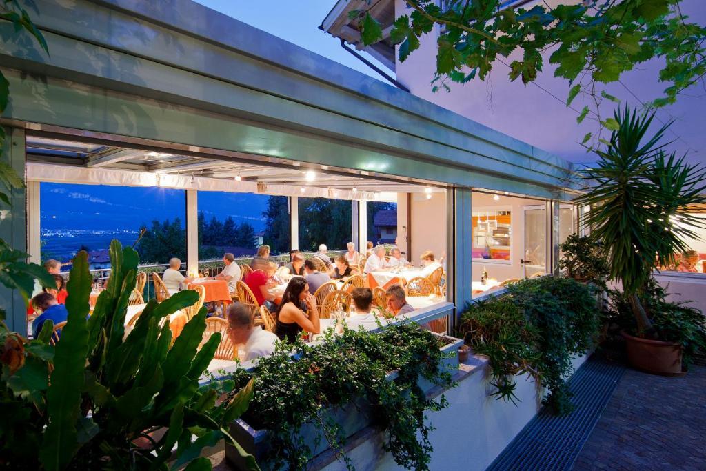 Hotel Residence Pernhof Термено Экстерьер фото
